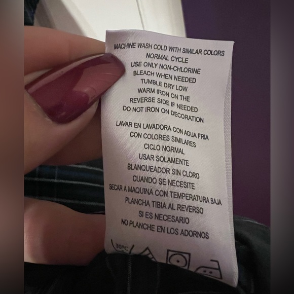 Men’s Button Up Shirt - Picture 4 of 5